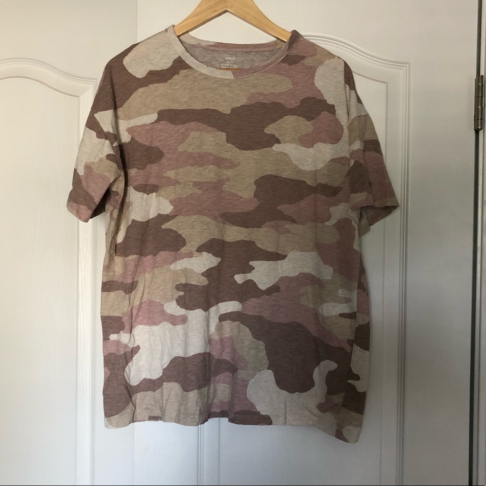 Aerie Oversized Pink Camo Short Sleeve Shirt, M
